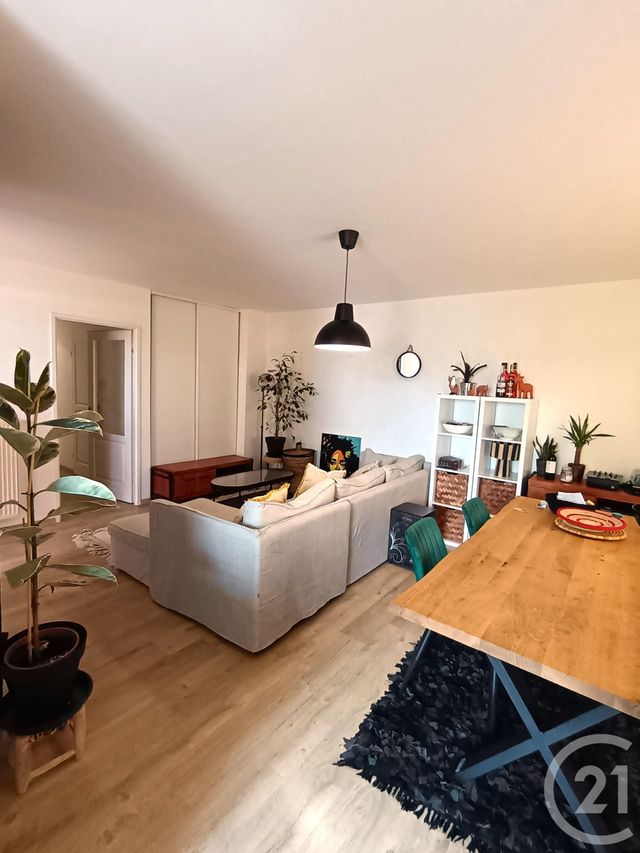 Appartement F3 à vendre - 3 pièces - 67.43 m2 - LILLE - 59 - NORD-PAS-DE-CALAIS - Century 21 Rue Nationale