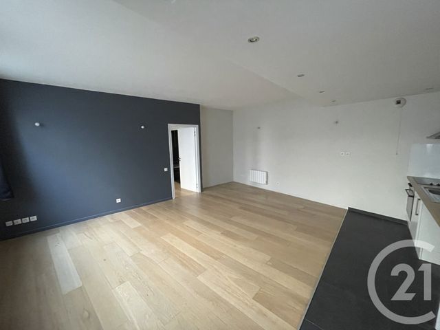 Appartement F2 à louer - 2 pièces - 45.61 m2 - LILLE - 59 - NORD-PAS-DE-CALAIS - Century 21 Rue Nationale